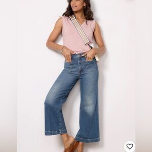 7 for all mankind - Ultra High Rise Crop Jo Patch pocket Jean - Size 29